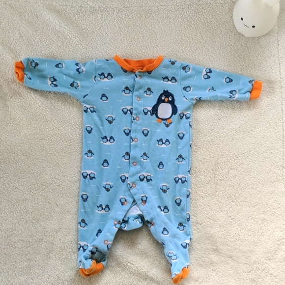 Pekkle plus four pack of baby footed onesie pajamas 0-3 month size - Picture 8 of 9